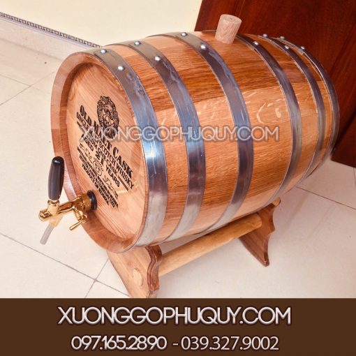thùng rượu gỗ sồi đẹp